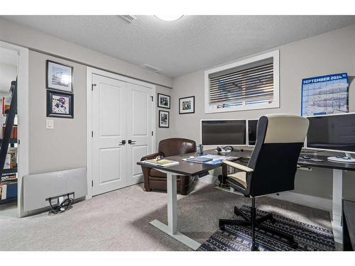 16 Sun Valley Drive Se, Calgary, AB - Indoor Photo Showing Office