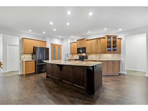 200 Prestwick Manor Se, Calgary, AB - Indoor Photo Showing Kitchen With Upgraded Kitchen