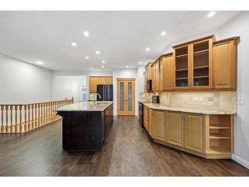 200 Prestwick Manor Se, Calgary, AB - Indoor Photo Showing Kitchen