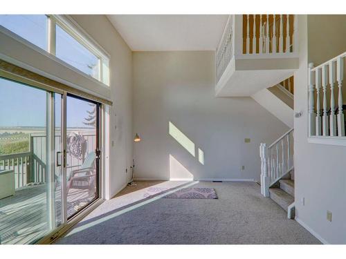 66-23 Glamis Drive Sw, Calgary, AB -  Photo Showing Other Room