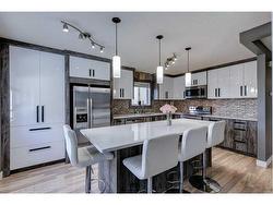 84 Somerset Drive SW Calgary, AB T2Y 3C3