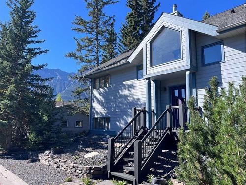 413 2Nd Street, Canmore, AB - Outdoor