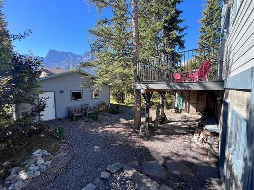 413 2Nd Street, Canmore, AB - Outdoor