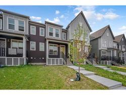 10033 46 Street NE Calgary, AB T3J 0Y8