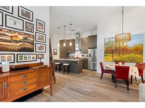 132-122 Mahogany Centre Se, Calgary, AB - Indoor Photo Showing Kitchen With Upgraded Kitchen