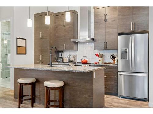 132-122 Mahogany Centre Se, Calgary, AB - Indoor Photo Showing Kitchen With Upgraded Kitchen