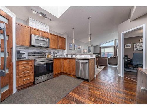 1347 New Brighton Park Se, Calgary, AB 