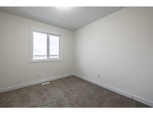 3555 Chestermere Boulevard, Chestermere, AB - Indoor Photo Showing Other Room