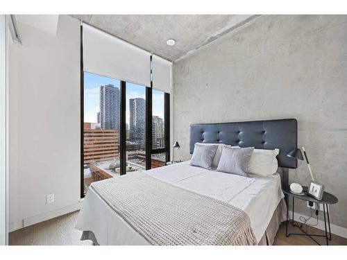 1007-1010 6 Street Sw, Calgary, AB - Indoor Photo Showing Bedroom