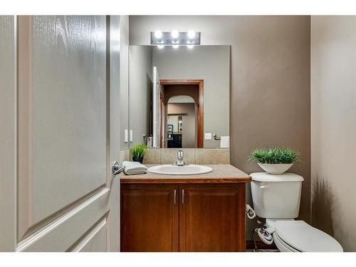 144 Springmere Road, Chestermere, AB - Indoor Photo Showing Bathroom