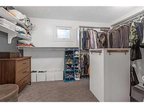 1405 24 Street Sw, Calgary, AB - Indoor With Storage