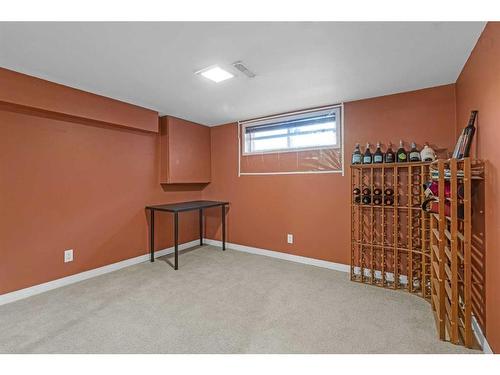 1405 24 Street Sw, Calgary, AB - Indoor Photo Showing Other Room