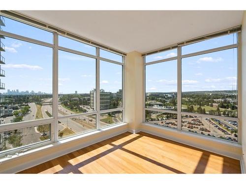 1305-3830 Brentwood Road Nw, Calgary, AB - Indoor