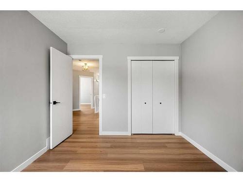 103 Scandia Bay Nw, Calgary, AB - Indoor Photo Showing Other Room