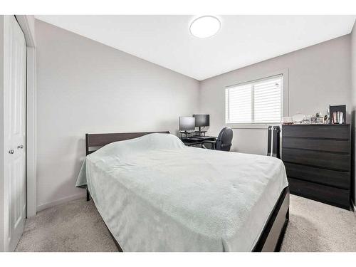 308 Cornergate Row East, Calgary, AB - Indoor Photo Showing Bedroom