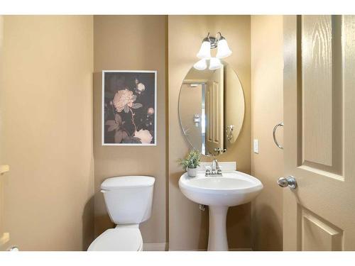 7787 Springbank Way Sw, Calgary, AB - Indoor Photo Showing Bathroom