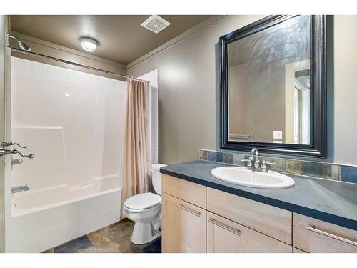 7787 Springbank Way Sw, Calgary, AB - Indoor Photo Showing Bathroom