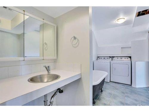 408 3 Street, Cochrane, AB - Indoor Photo Showing Laundry Room