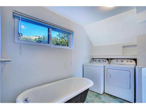 408 3 Street, Cochrane, AB - Indoor Photo Showing Laundry Room