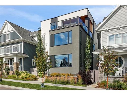 22 Alexandria Green Sw, Calgary, AB - Outdoor With Facade