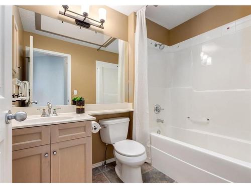 53 Strathlea Court Sw, Calgary, AB - Indoor Photo Showing Bathroom