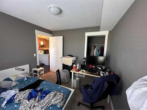 6212-302 Skyview Ranch Drive Ne, Calgary, AB - Indoor Photo Showing Bedroom