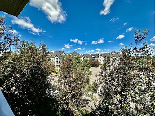 417-3000 Somervale Court Sw, Calgary, AB - Outdoor