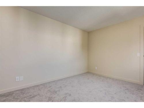 606-2520 Palliser Drive Sw, Calgary, AB - Indoor Photo Showing Other Room