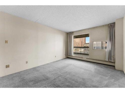 702-221 6 Avenue Se, Calgary, AB - Indoor Photo Showing Other Room