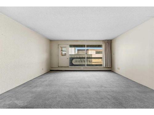 702-221 6 Avenue Se, Calgary, AB - Indoor Photo Showing Other Room