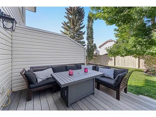 17 Sierra Morena Villas Sw, Calgary, AB 