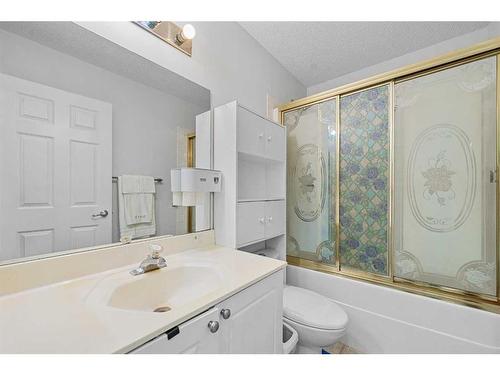 28 Taralea Gardens Ne, Calgary, AB - Indoor Photo Showing Bathroom