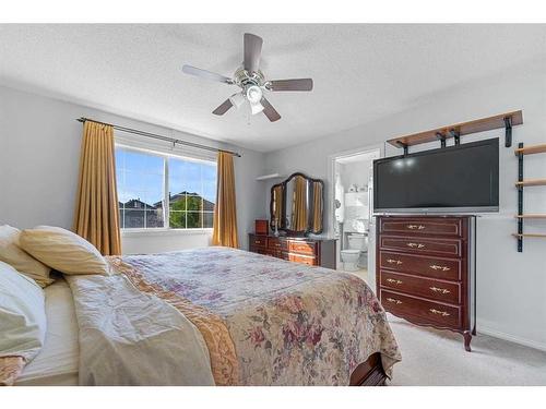 28 Taralea Gardens Ne, Calgary, AB - Indoor Photo Showing Bedroom