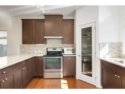 35 Nolanfield Heights Nw, Calgary, AB - Indoor Photo Showing Kitchen