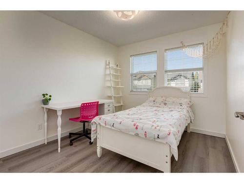 35 Nolanfield Heights Nw, Calgary, AB - Indoor Photo Showing Bedroom