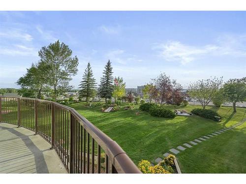 210-5201 Dalhousie Drive Nw, Calgary, AB - Outdoor