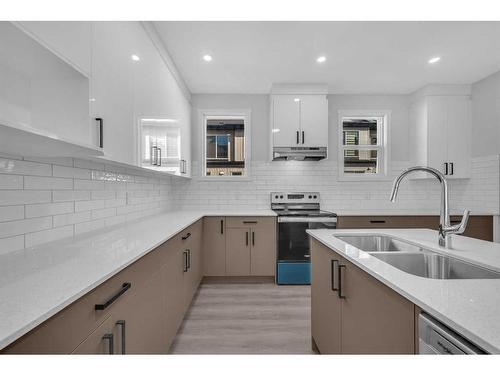 117 Corner Meadows Square Ne, Calgary, AB - Indoor Photo Showing Kitchen With Double Sink With Upgraded Kitchen