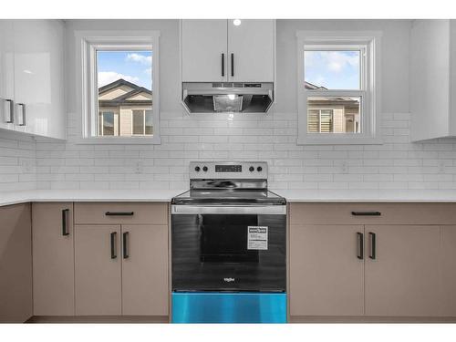 117 Corner Meadows Square Ne, Calgary, AB - Indoor Photo Showing Kitchen