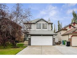 155 Somerglen Common SW Calgary, AB T2Y 4A3