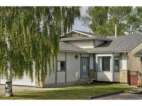 2513 Douglas Woods Link Se, Calgary, AB - Outdoor