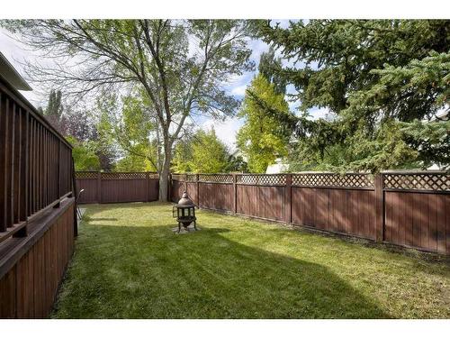 2513 Douglas Woods Link Se, Calgary, AB - Outdoor With Backyard