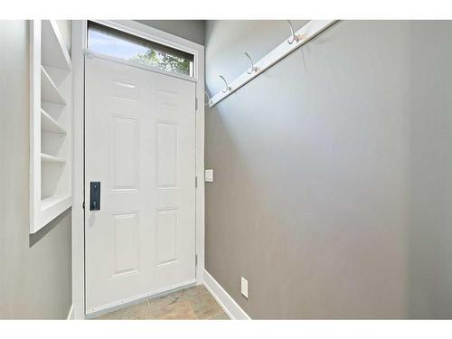 2239 29 Avenue Sw, Calgary, AB - Indoor Photo Showing Other Room