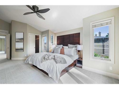 2239 29 Avenue Sw, Calgary, AB - Indoor Photo Showing Bedroom