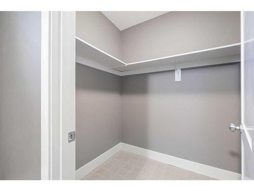 2239 29 Avenue Sw, Calgary, AB - Indoor With Storage