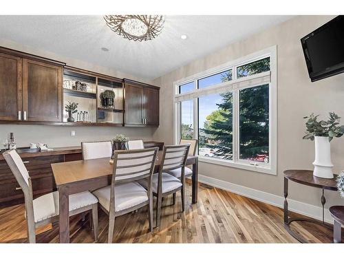 2239 29 Avenue Sw, Calgary, AB - Indoor Photo Showing Dining Room