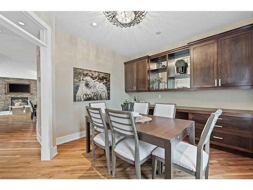 2239 29 Avenue Sw, Calgary, AB - Indoor Photo Showing Dining Room