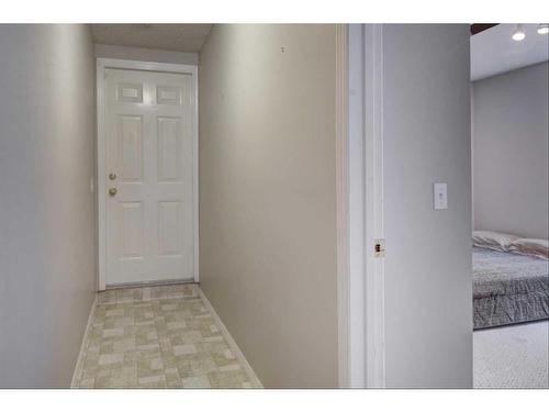 171 Bracewood Way Sw, Calgary, AB - Indoor Photo Showing Other Room