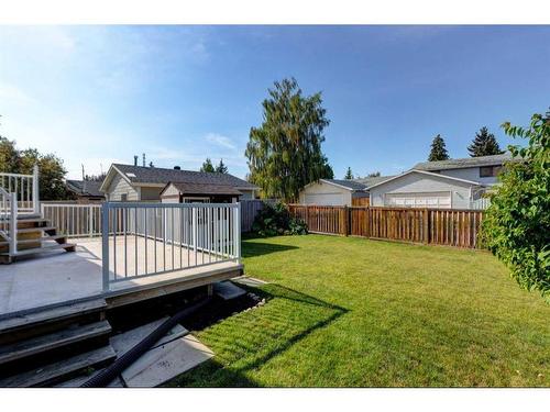 171 Bracewood Way Sw, Calgary, AB - Outdoor