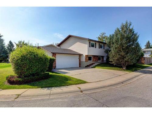 171 Bracewood Way Sw, Calgary, AB - Outdoor With Facade