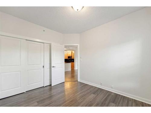 2306-5605 Henwood Street Sw, Calgary, AB - Indoor Photo Showing Other Room